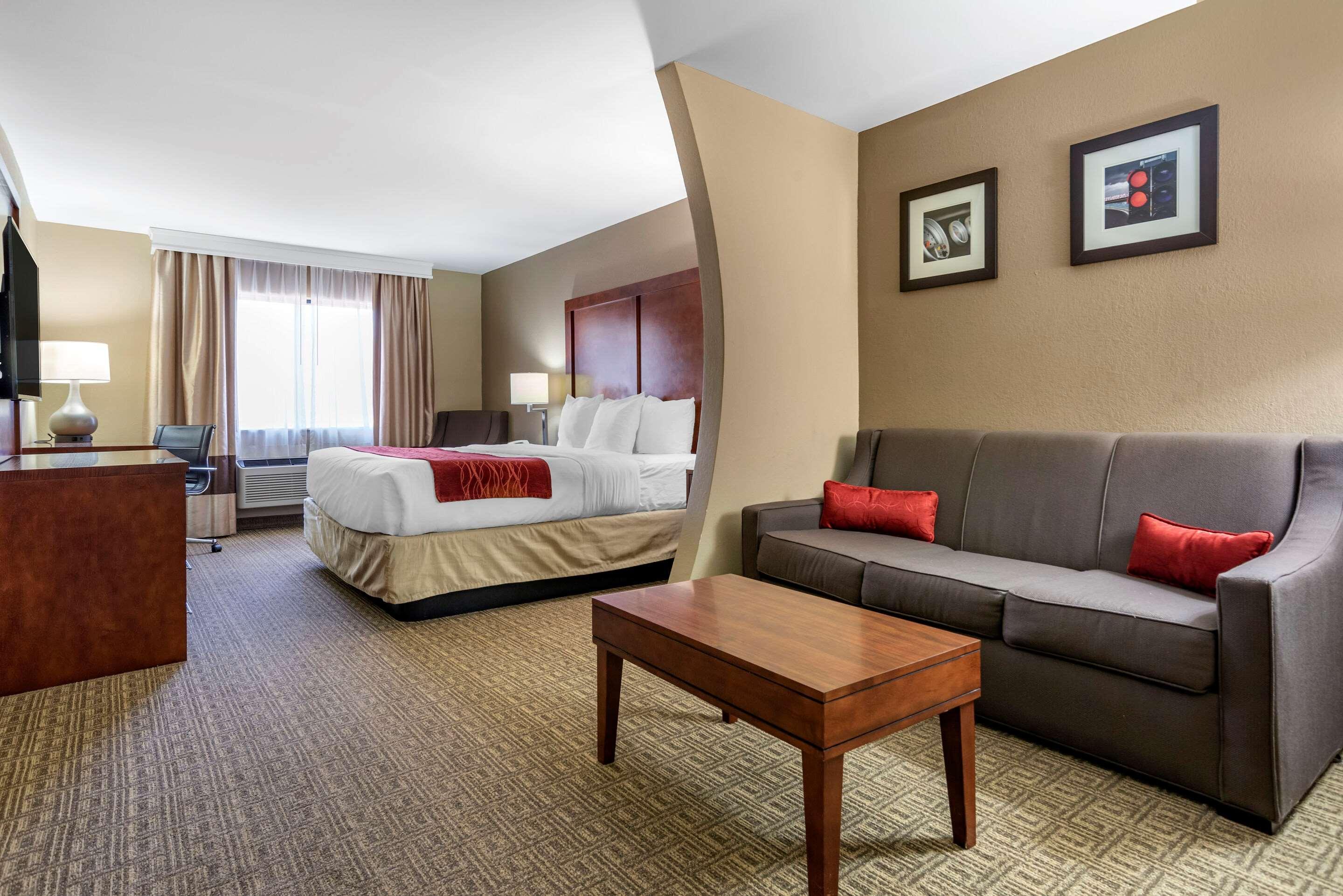 Comfort Inn & Suites Leeds I-20 Eksteriør billede