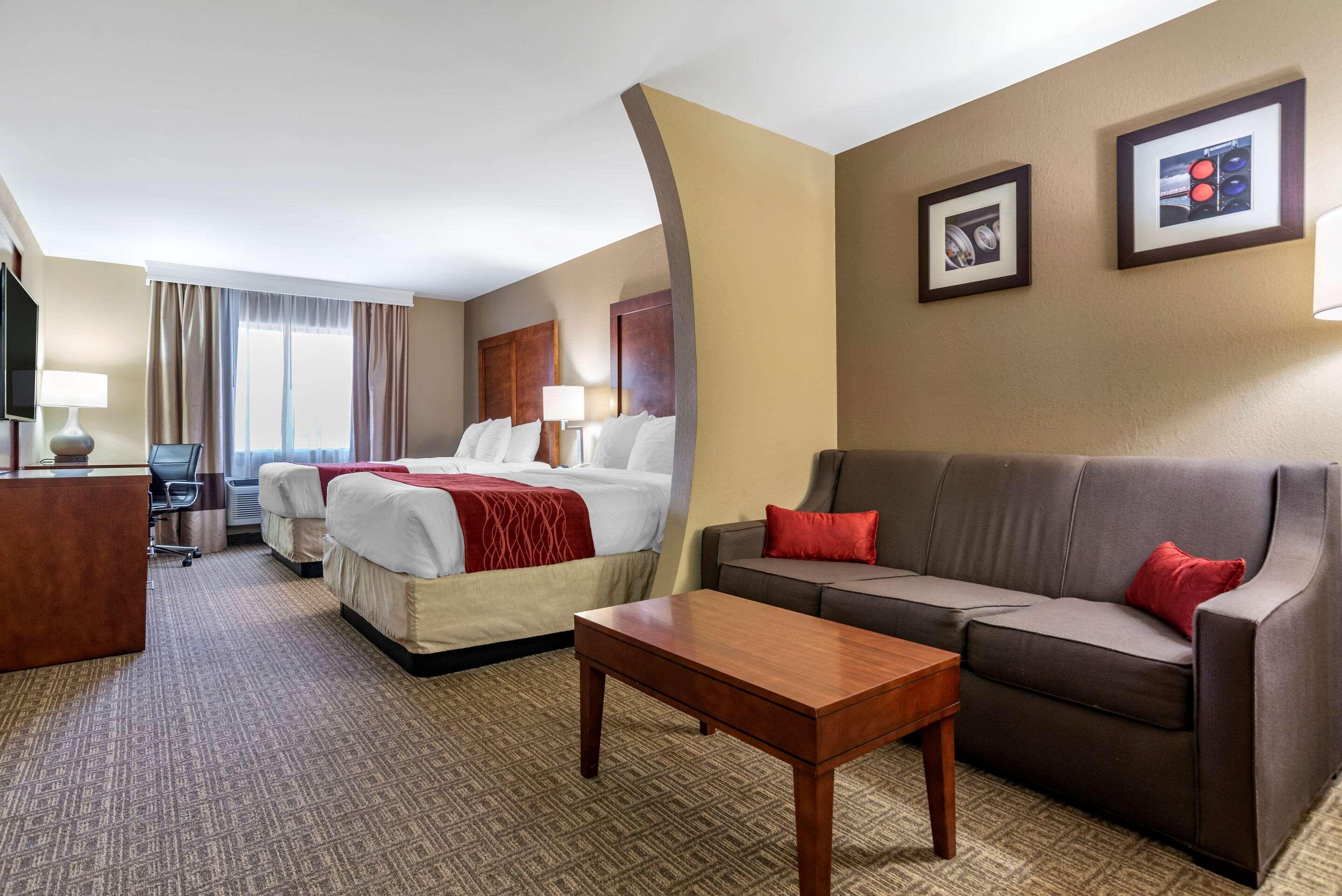 Comfort Inn & Suites Leeds I-20 Eksteriør billede