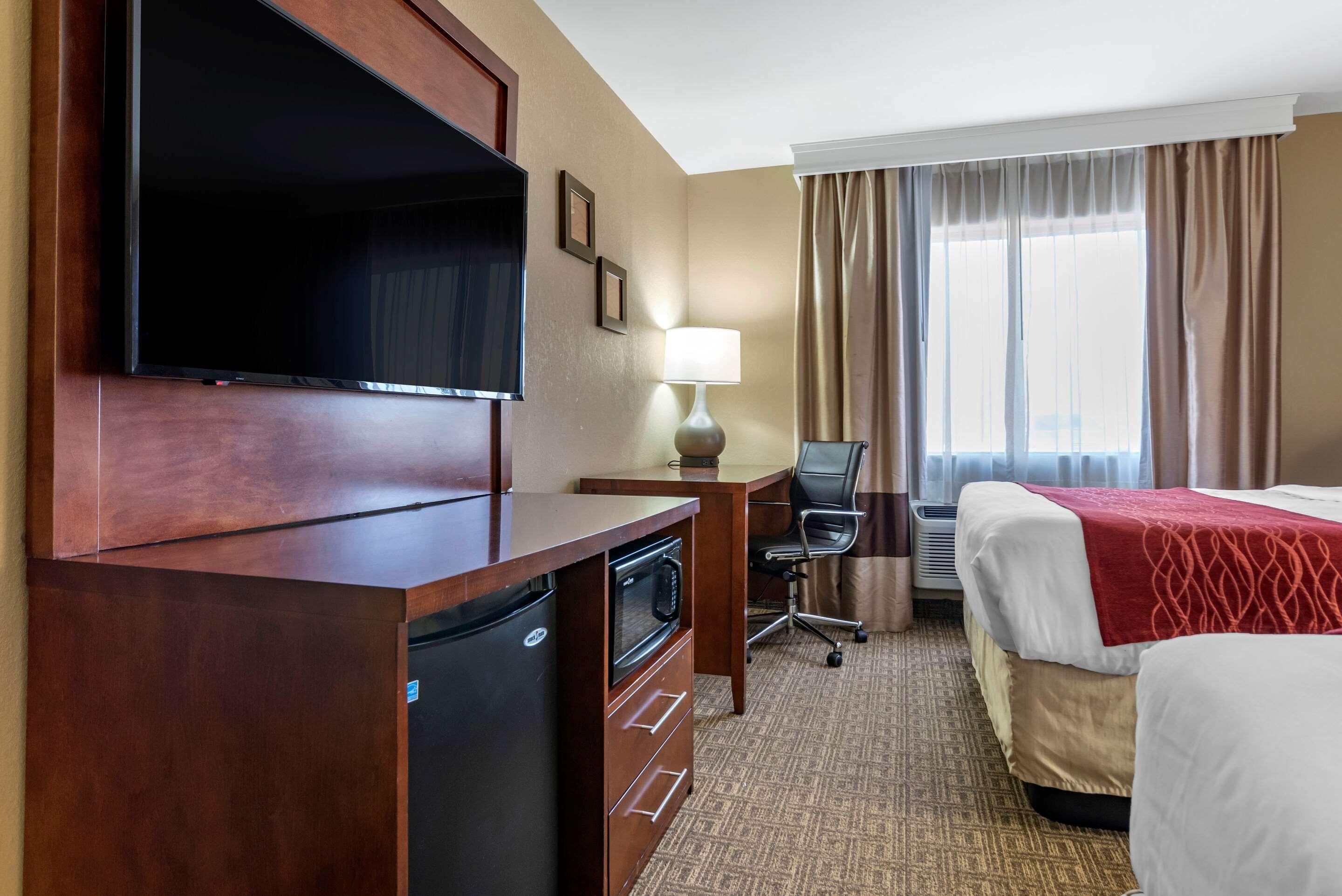 Comfort Inn & Suites Leeds I-20 Eksteriør billede