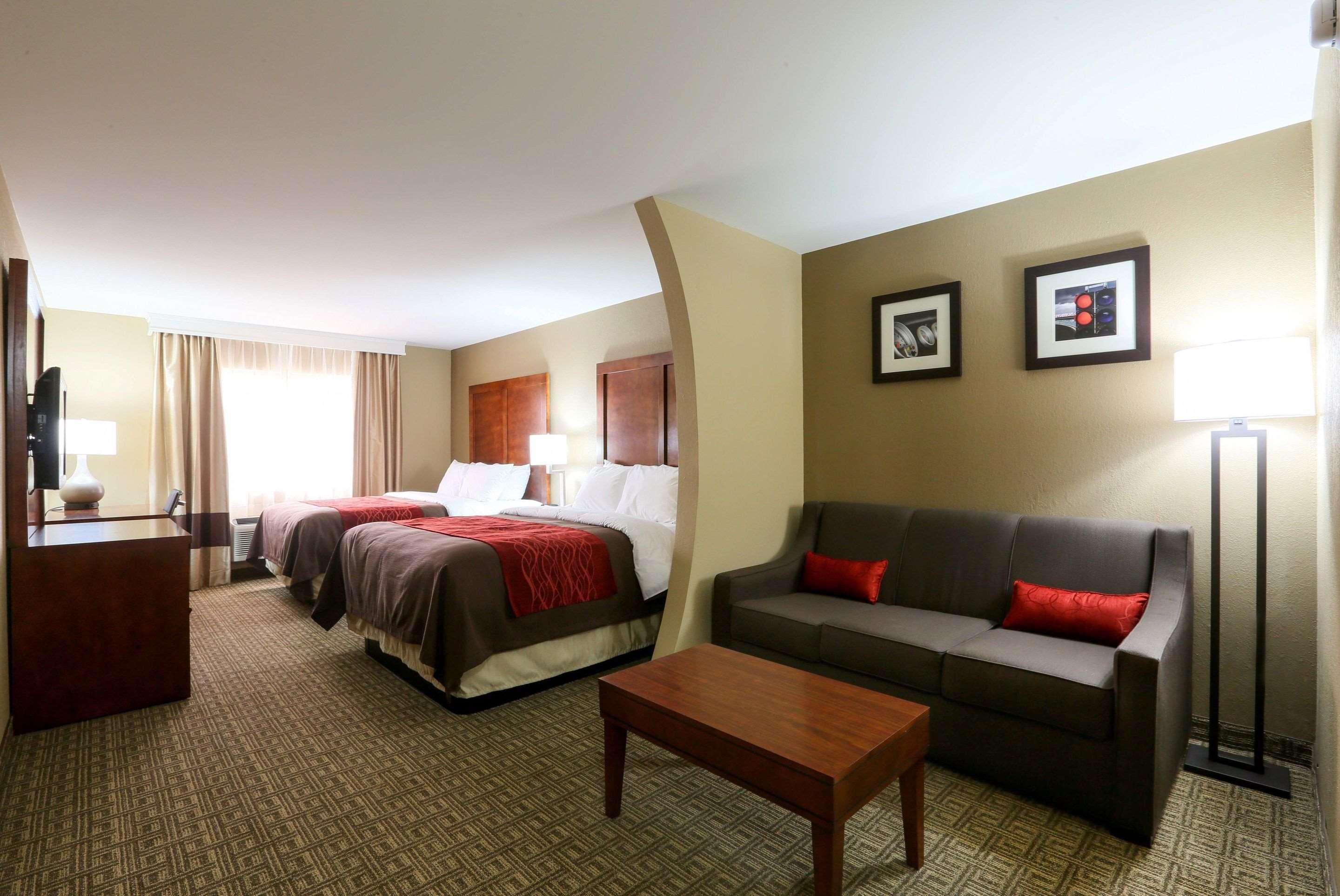 Comfort Inn & Suites Leeds I-20 Eksteriør billede