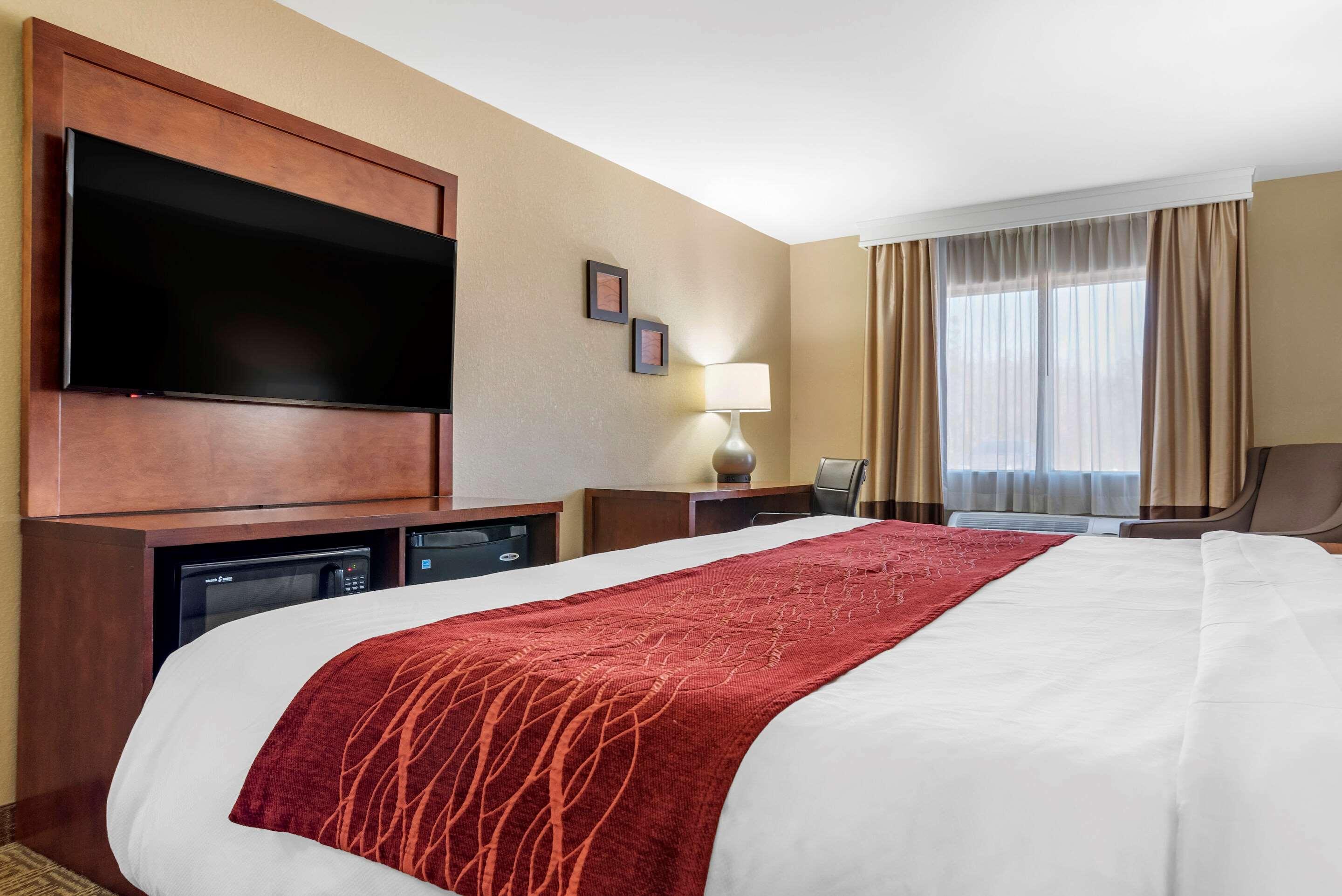 Comfort Inn & Suites Leeds I-20 Eksteriør billede